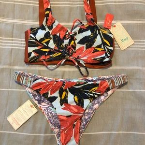 NWT Maaji Bikini Set Size Large